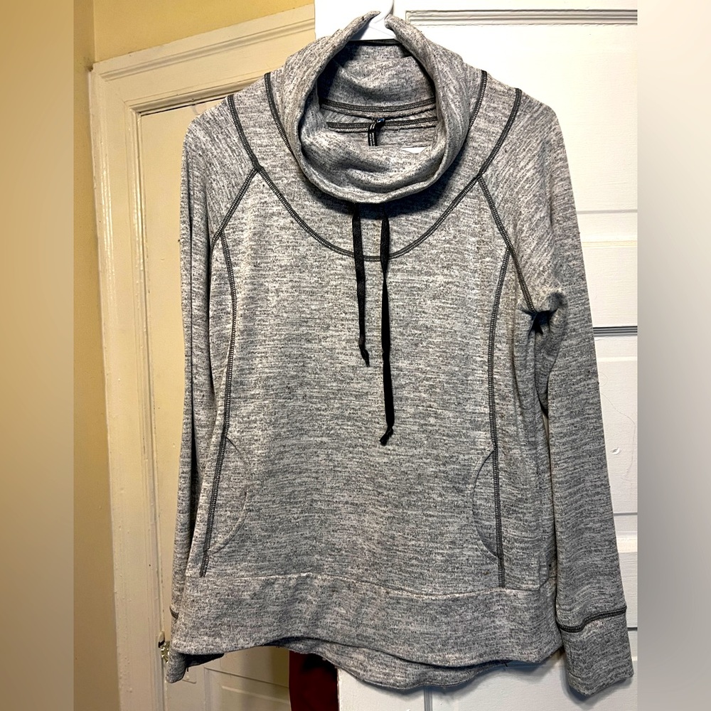 Women’s Kuhl hoodie